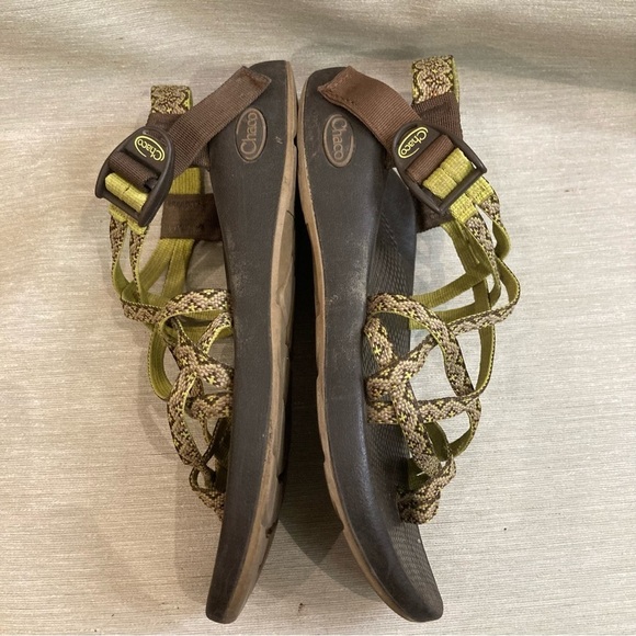 CHACO Sz 8 Kaleidoscope Double Strap Vibram Sole Wrap Toe Pull  Closure Sandals - Picture 8 of 10